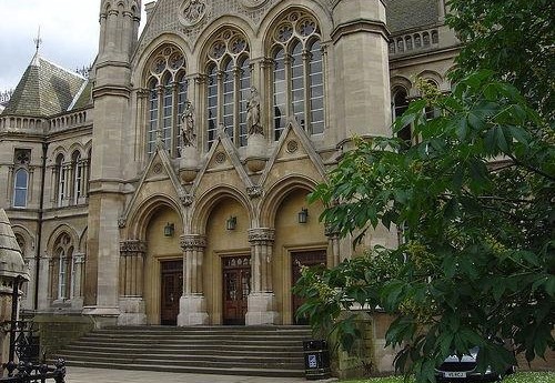 英国留学:生活环境较好的五所大学 英国留学:生活环境较好的五所大学